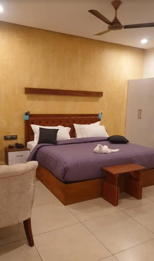 Casa Orchid Hotel Alappuzha Resort