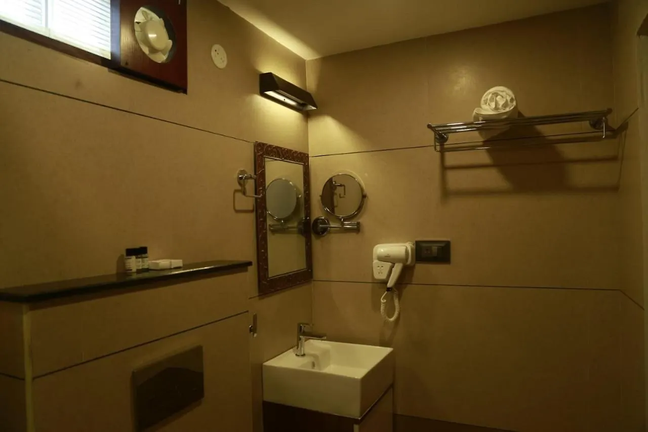 Casa Orchid Hotel Alappuzha 0*,